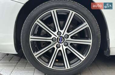 Седан Volvo S60 2017 в 