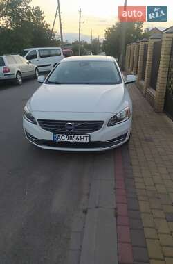 Седан Volvo S60 2014 в Нововолинську