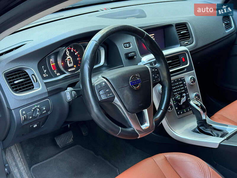 Седан Volvo S60 2017 в Виннице фото 17 Седан Volvo S60 2017 в Виннице