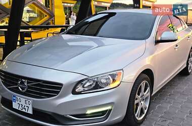 Седан Volvo S60 2013 в Тернополі