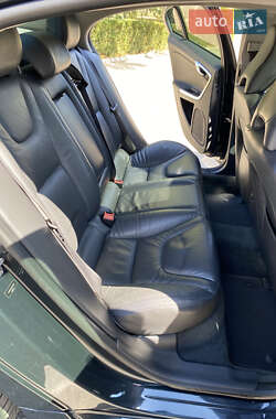 Седан Volvo S60 2013 в 