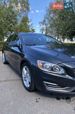 Седан Volvo S60 2013 в 