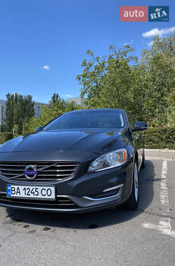 Седан Volvo S60 2013 в 