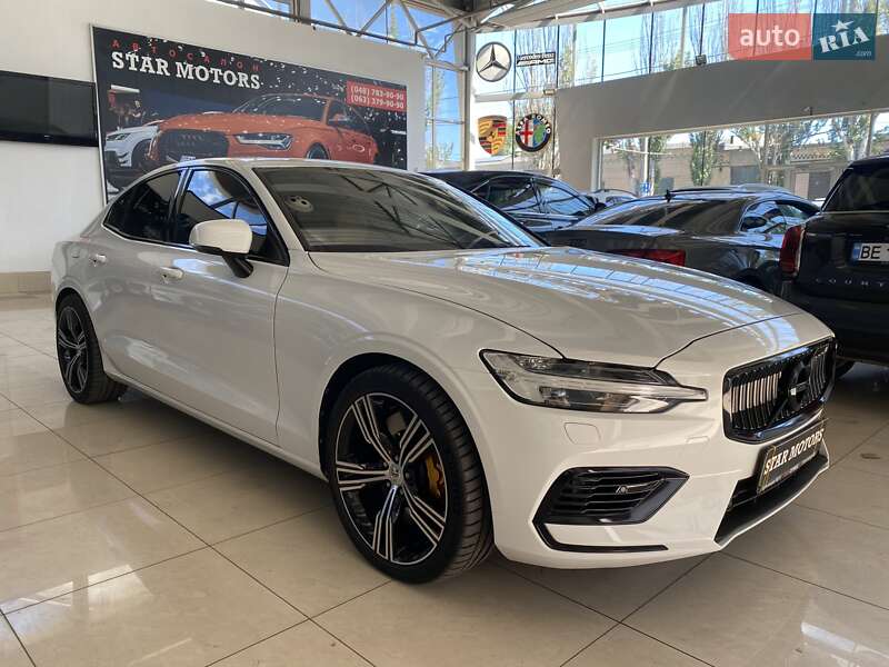 Седан Volvo S60 2019 в Одессе