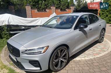 Седан Volvo S60 2024 в Киеве