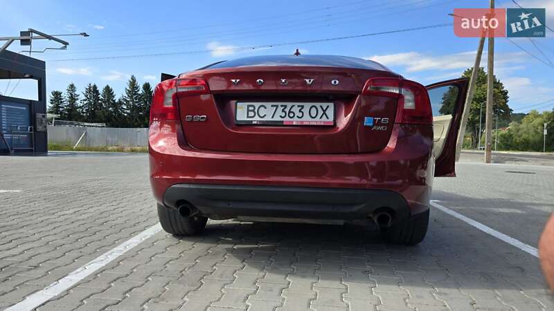 Седан Volvo S60 2010 в Самборе