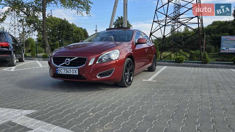 Седан Volvo S60 2010 в 