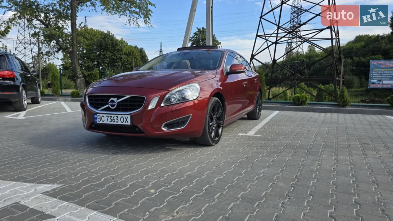 В продажі Volvo s60 т6 3.0 бензин 303 к/с. Ходова в хорошому стані. Замінене мастило в коробці і в халдексі приблизно 20 тис. тому. Фари перепакові на бі лед. По динаміці, 303 к/с говорять самі за себе. Є зимові шини. Більше деталей за телефоном, або у вайбер.
Можливий торг
