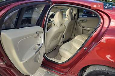 Седан Volvo S60 2010 в 
