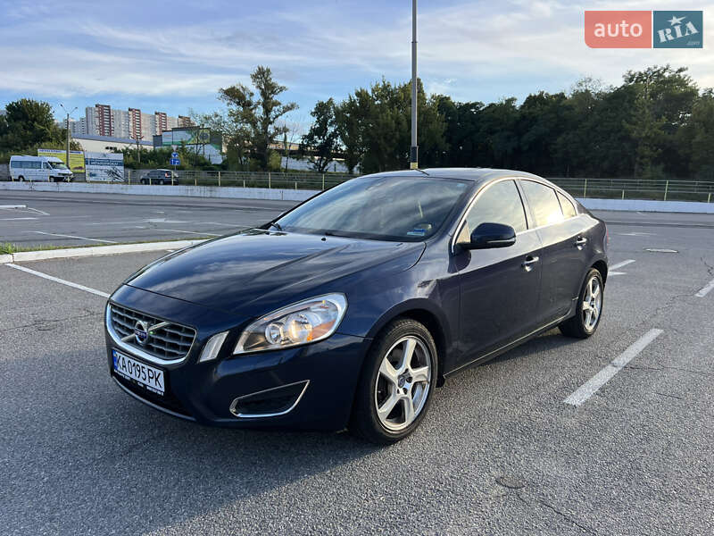 Седан Volvo S60 2012 в Киеве фото 6 Седан Volvo S60 2012 в Киеве