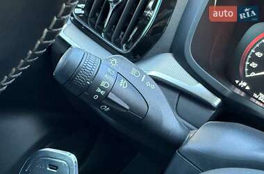 Седан Volvo S60 2019 в 