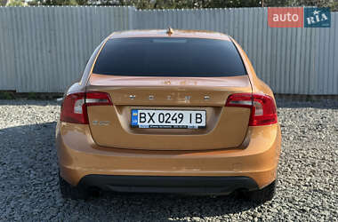 Седан Volvo S60 2012 в 