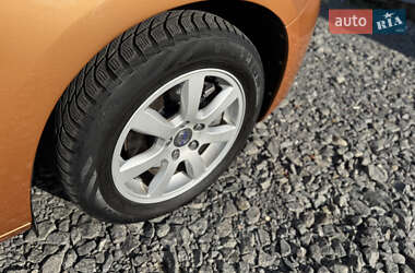 Седан Volvo S60 2012 в 