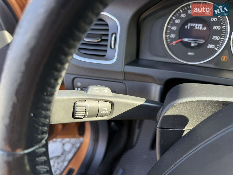 Седан Volvo S60 2012 в Хмельницком фото 39 Седан Volvo S60 2012 в Хмельницком