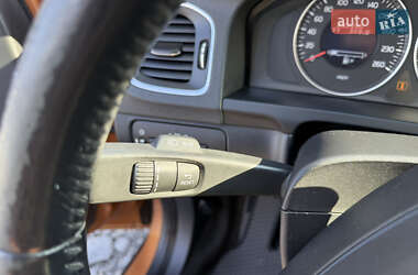 Седан Volvo S60 2012 в 