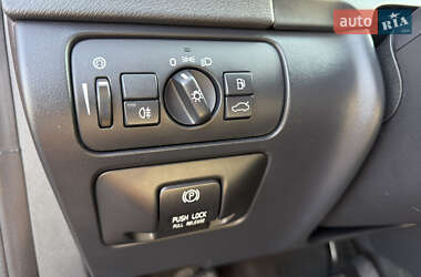 Седан Volvo S60 2012 в 