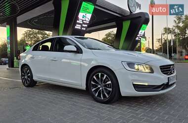 Седан Volvo S60 2017 в 