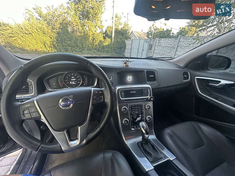 Седан Volvo S60 2016 в Києві