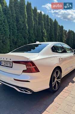 Седан Volvo S60 2020 в 