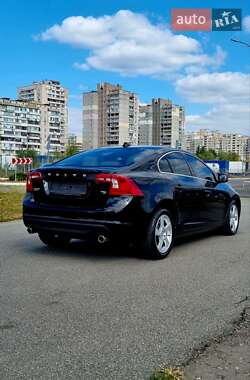 Седан Volvo S60 2012 в Киеве