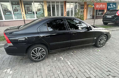 Седан Volvo S60 2002 в 
