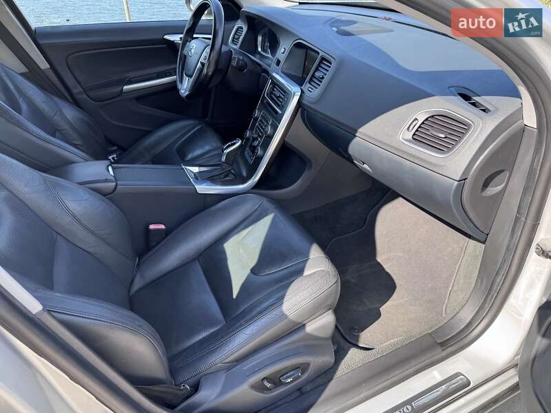Седан Volvo S60 2013 в Николаеве фото 57 Седан Volvo S60 2013 в Николаеве