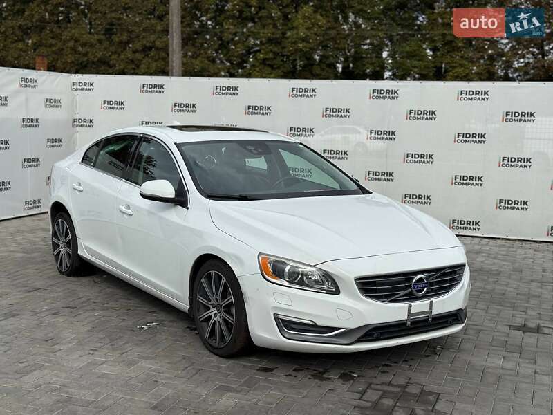 Volvo S60 2015