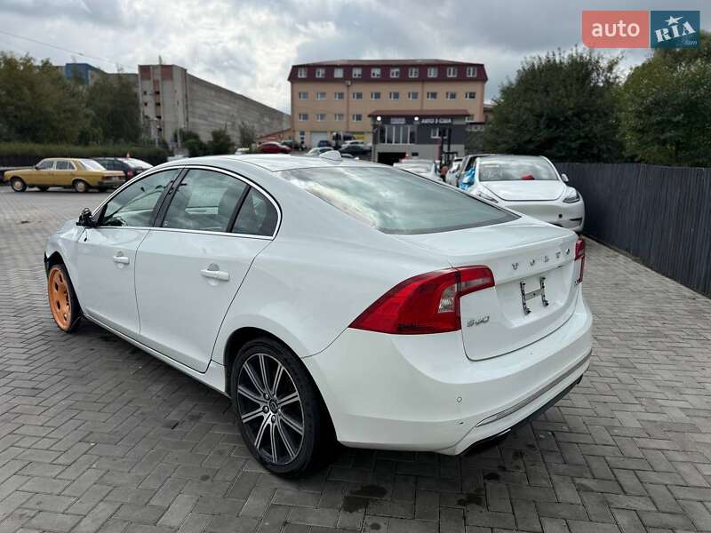 Седан Volvo S60 2015 в Луцьку