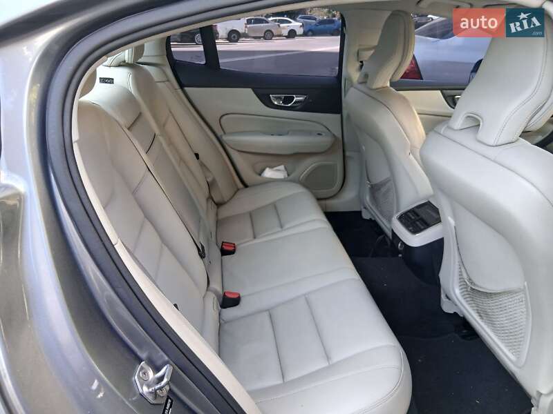 Седан Volvo S60 2018 в Києві