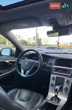 Седан Volvo S60 2016 в 
