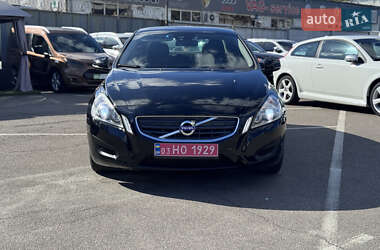 Седан Volvo S60 2012 в Киеве