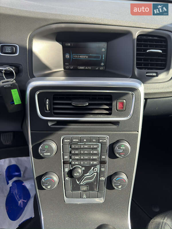 Седан Volvo S60 2012 в Киеве