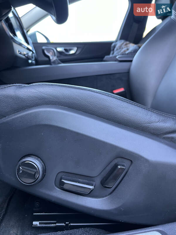 Седан Volvo S60 2019 в Івано-Франківську