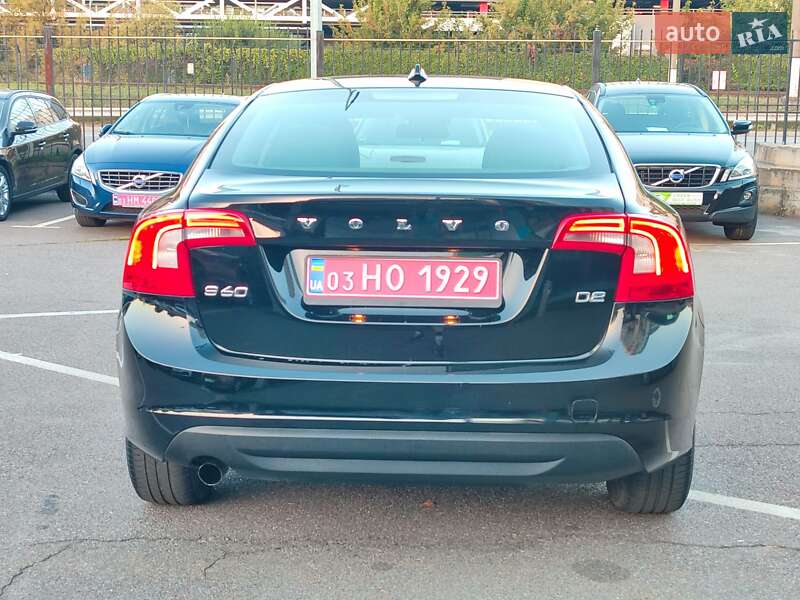 Седан Volvo S60 2012 в Киеве