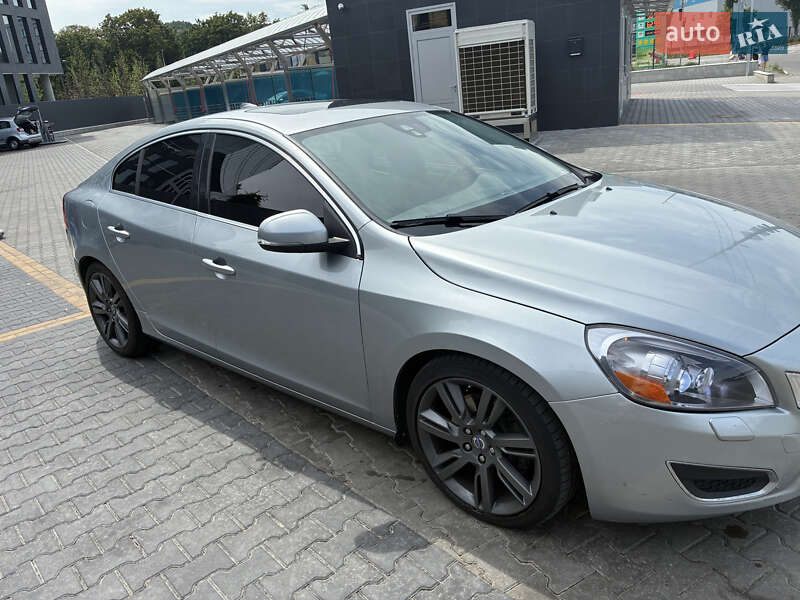 Volvo S60 2012