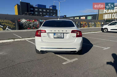 Седан Volvo S60 2016 в 