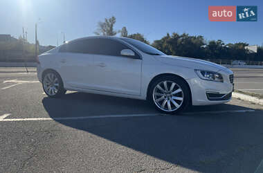 Седан Volvo S60 2016 в 