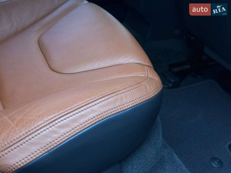 Седан Volvo S60 2013 в Ровно