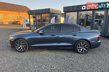 Седан Volvo S60 2020 в 
