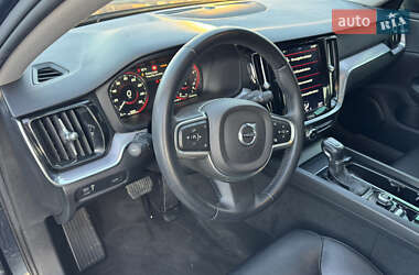 Седан Volvo S60 2020 в 