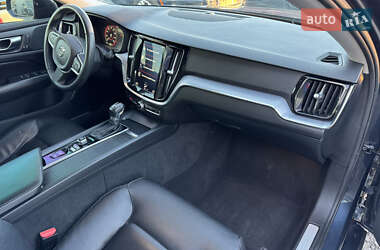 Седан Volvo S60 2020 в 