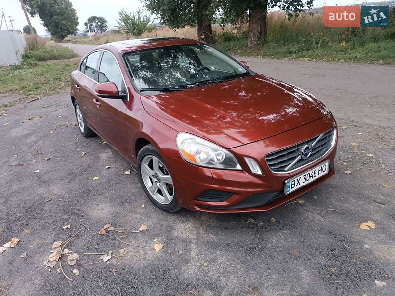 Седан Volvo S60 2011 в 