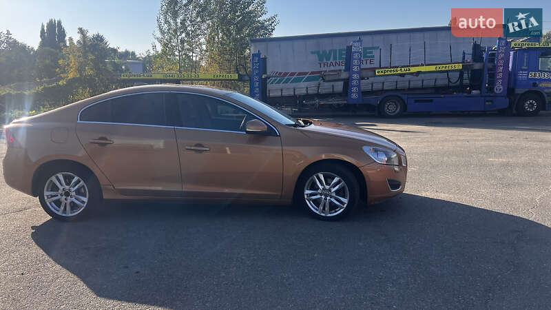 Седан Volvo S60 2011 в Киеве