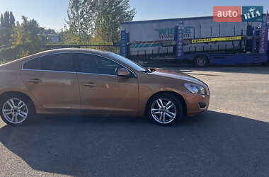Седан Volvo S60 2011 в 