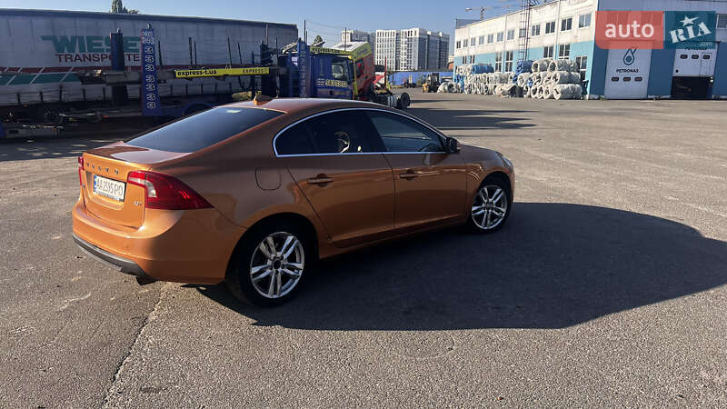 Седан Volvo S60 2011 в Киеве
