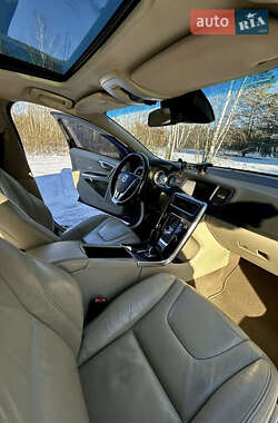 Седан Volvo S60 2010 в 