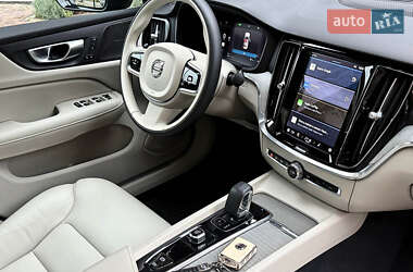 Седан Volvo S60 2024 в 