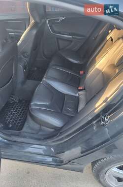 Седан Volvo S60 2012 в 