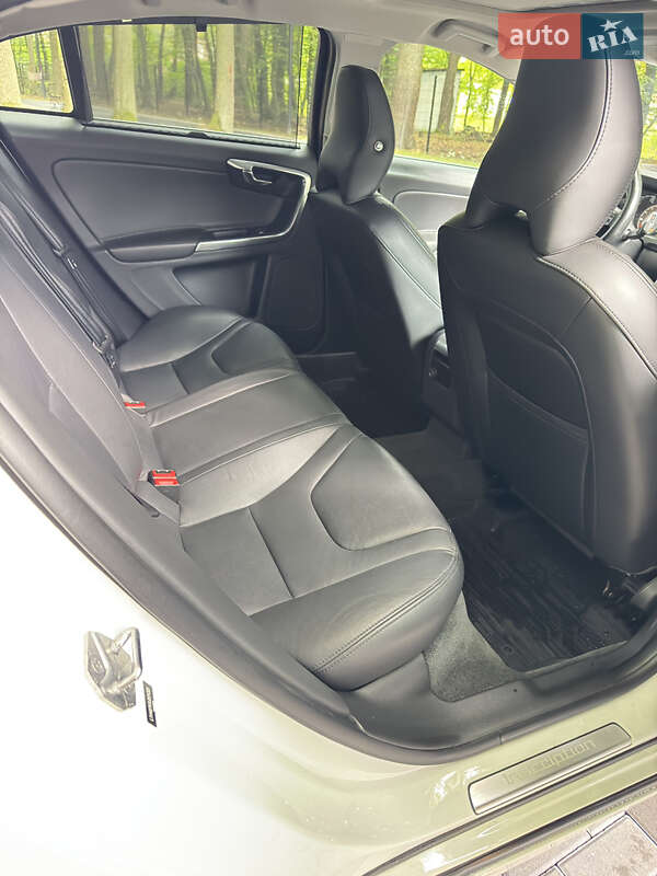 Седан Volvo S60 2017 в Луцке фото 27 Седан Volvo S60 2017 в Луцке