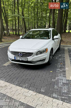 Седан Volvo S60 2017 в 